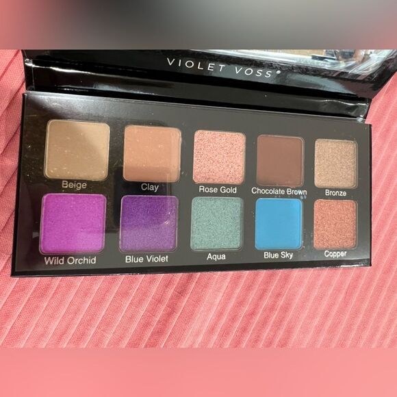 Violet Voss Essentials 2 Eyeshadow Palette - Vibrant Colors NEW - Picture 3 of 3